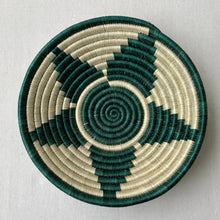 Load image into Gallery viewer, Tonga Baskets - Rwanda green cream
